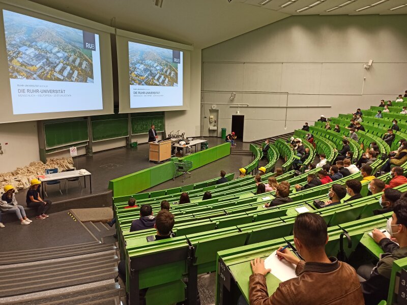 Erstibegrüßung BI Prof. Knobloch