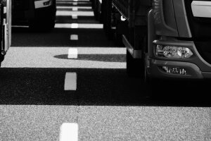 Wolfgang-hasselmann-nbrgzltoock-unsplash