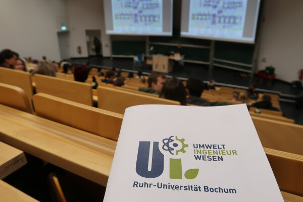 erstibegrüßung ui studienstart header